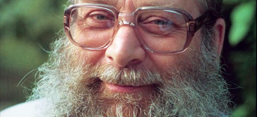 Music video with beamship:UFO footage by and of "Billy" Eduard Meier - 7 minute version