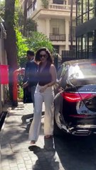 Kiara Advani Spotted at Excel Entertainment Office clean