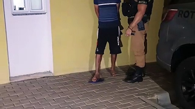 Dupla toma “pau” de populares após furto de moto e acaba detida pela Rotam em Santa Tereza do Oeste