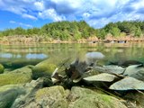 Gökyüzü bulutlar ve doğa Ceyhan Nehri'ne yansıdı