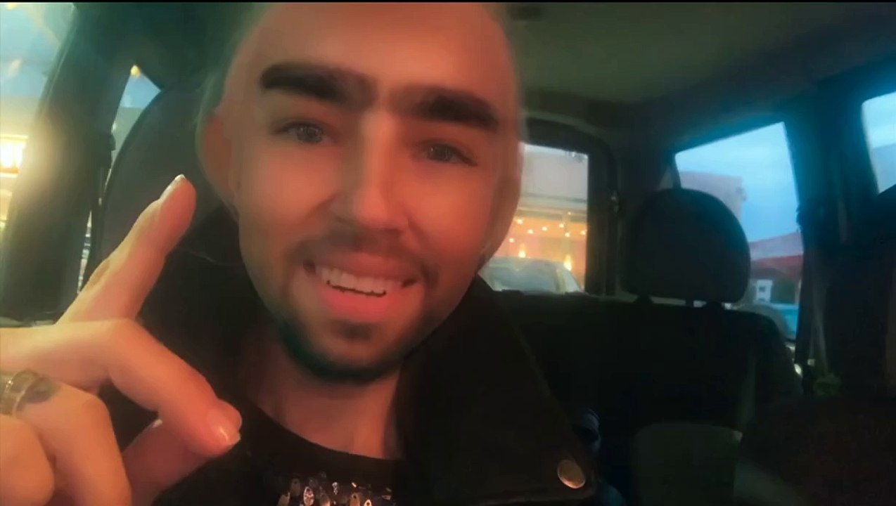 Do Not Expect Too Much Of The End Of The World Trailer OmeU