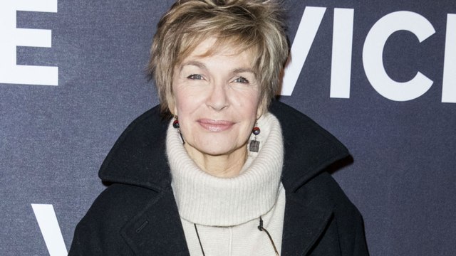 GALA VIDÉO - Véronique Jannot en forme à 66 ans : cardio, abdos, étirements… Sa routine pour être bien dans son corps