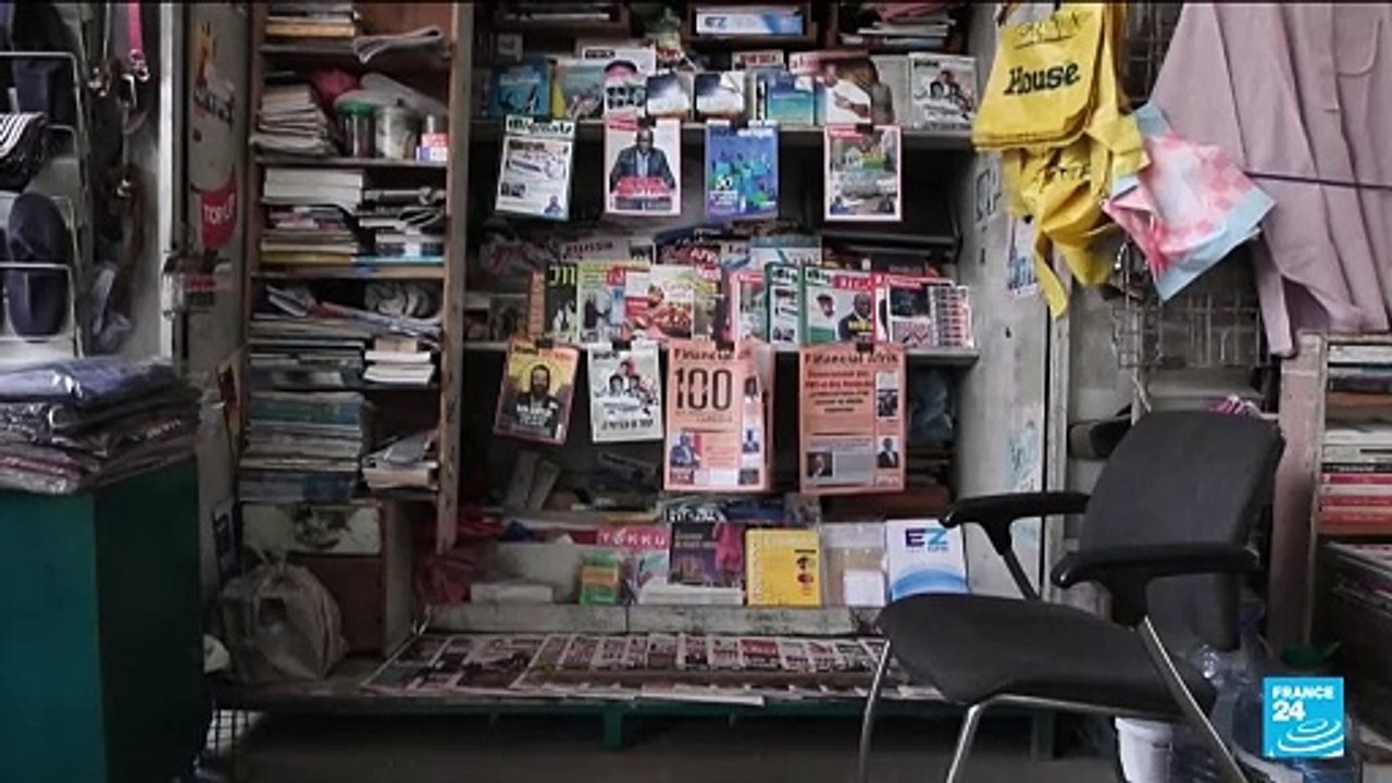 Sénégal : devant la presse nationale, Macky Sall assure que son mandat prendra fin le 2 avril mais n'annonce pas de date de scrutin