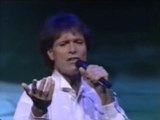 HANDLE MY HEART WITH LOVE by Cliff Richard - live performance 1992 + lyrics