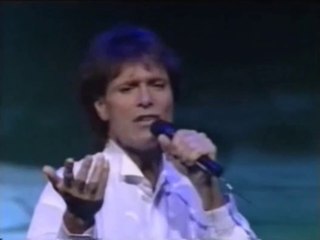 HANDLE MY HEART WITH LOVE by Cliff Richard - live performance 1992 + lyrics