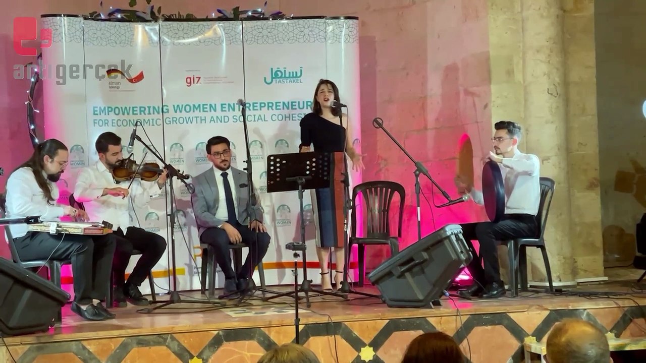 Suriyeli kadınlardan çok dilli konser: Kürtçe, Türkçe, Arapça, Ermenice ve Süryanice