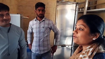 एसडीएम ने चखा अन्नपूर्णा रसोई का भोजन
