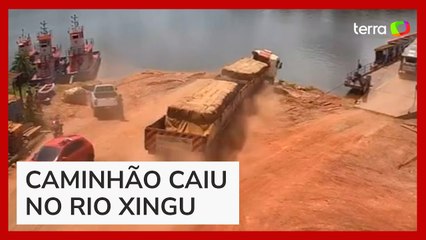 Motorista se joga segundos antes de carreta desgovernada cair em rio no Pará