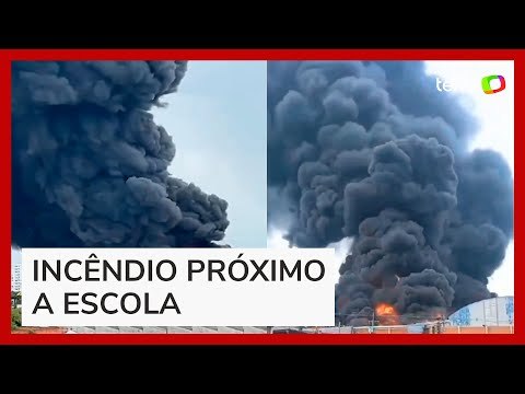 Incêndio de grandes proporções atinge empresa de embalagens e causa destruição Porto Alegre
