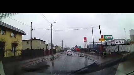 Zalana ulica Inowrocławska w Bydgoszczy – Aktualne informacje i zdjęcia 🌊