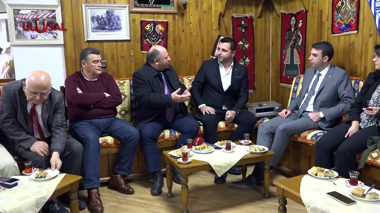 Vatan Partisi İBB Adayı İbrahim Okan Özkan Pendik'te vatandaşlarla buluştu