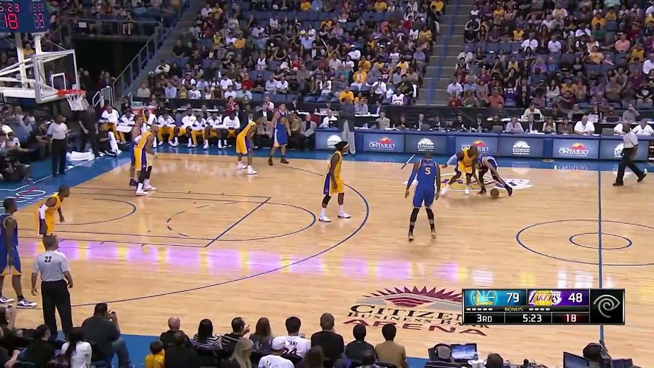 Kobe Gives Curry Respect After Draining Long Three