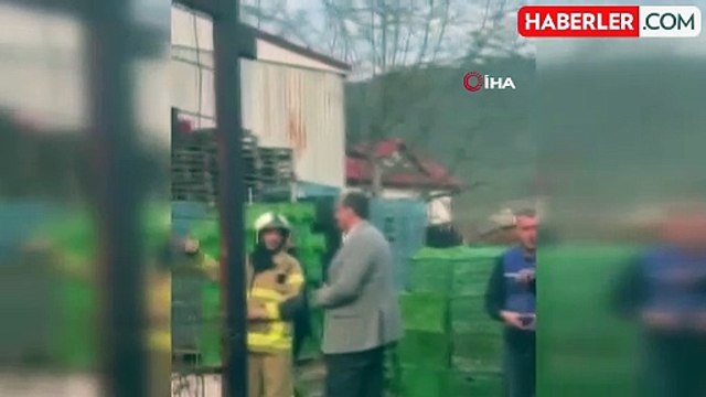 Babasının iş yerini ateşe verdi: Siyah dumanlar gökyüzünü kapladı