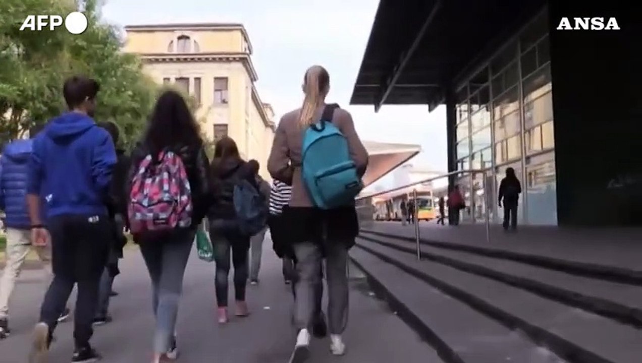 Il 92% degli studenti italiani e' fiero di essere in Ue