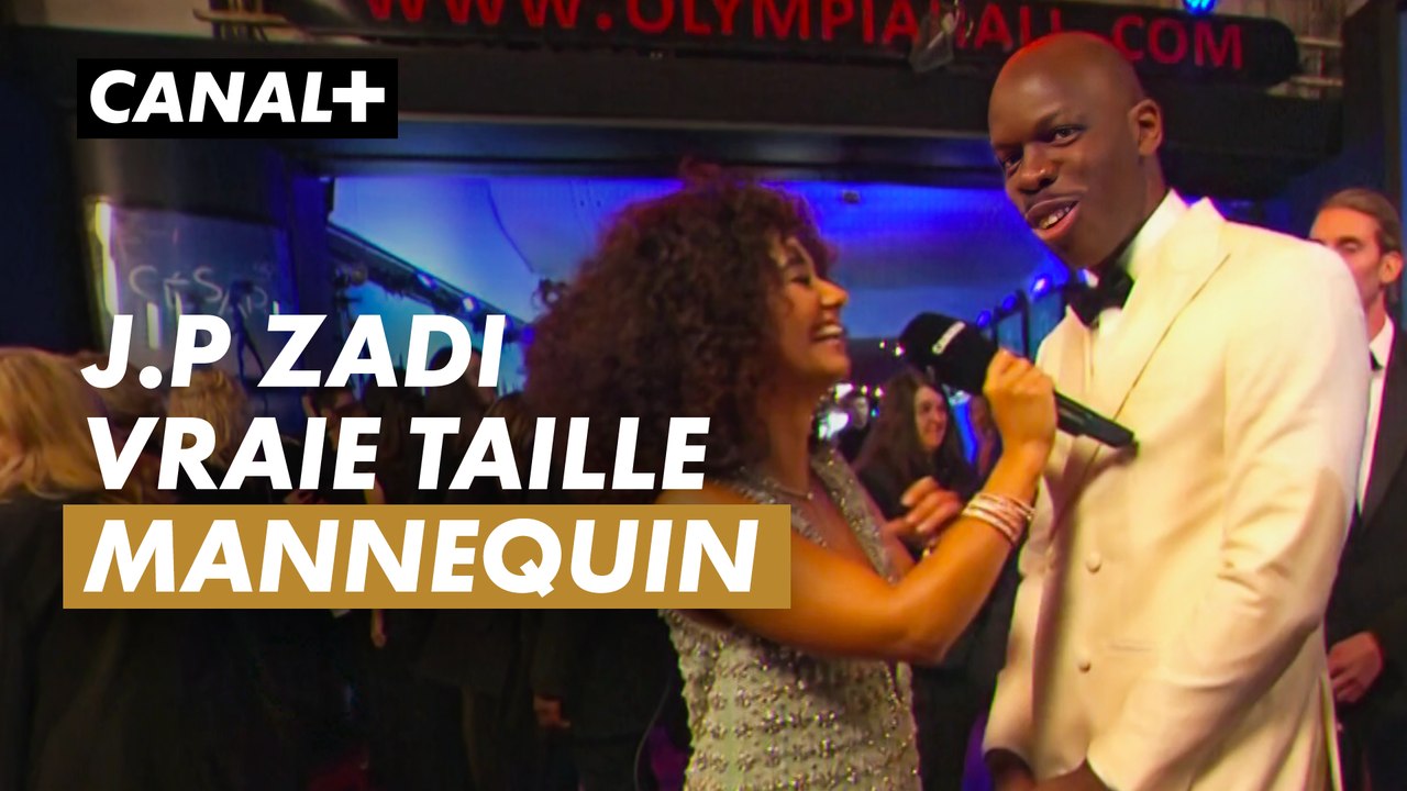 Jean-Pascal Zadi au micro de Léna Situations sur le tapis rouge des César 2024