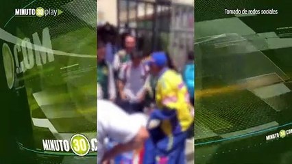 Conmovedor Estudiantes de un colegio de Bello se unieron para comprarle todo el helado a un vendedor ambulante