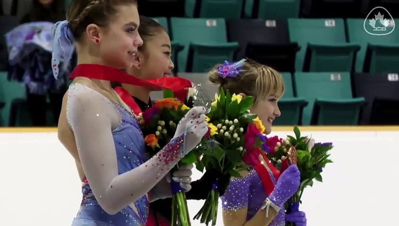 NOVICE WOMEN & NOVICE DANCE VICTORY  CEREMONY - 2024 NOVICE CANADIAN CHAMPIONSHIPS / 2024 SKATE CANADA CUP (8)