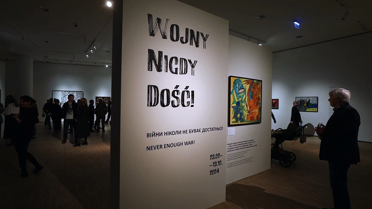 Dziennik Zachodni / Wystawa Wojny Nigdy Dość / Lucyna Nenow