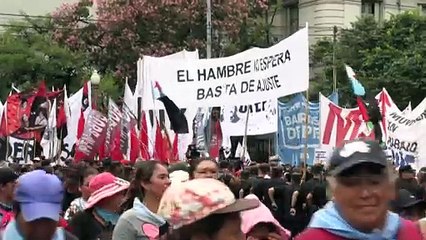 Múltiples marchas en Argentina en reclamo de asistencia alimentaria