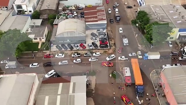 Imagens aéreas do Helicóptero Falcão 12 mostram gravíssimo acidente no Maria Luiza