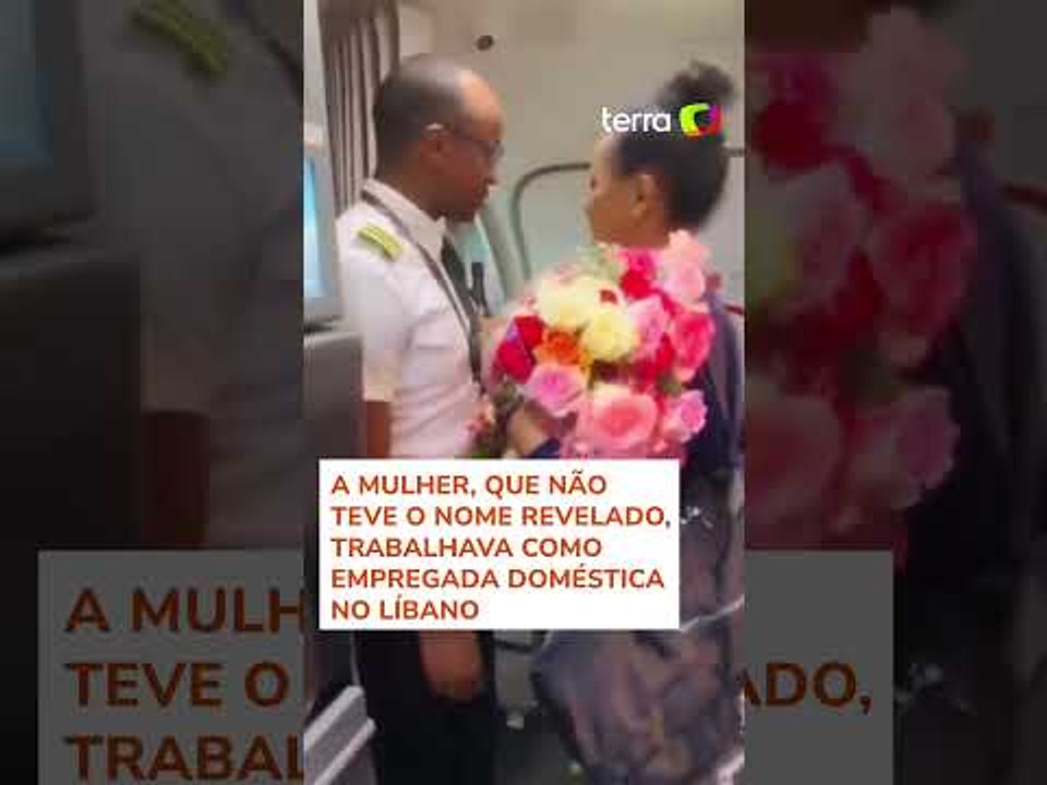 Mãe que trabalhou como doméstica se emociona ao descobrir que o filho era o piloto de seu voo