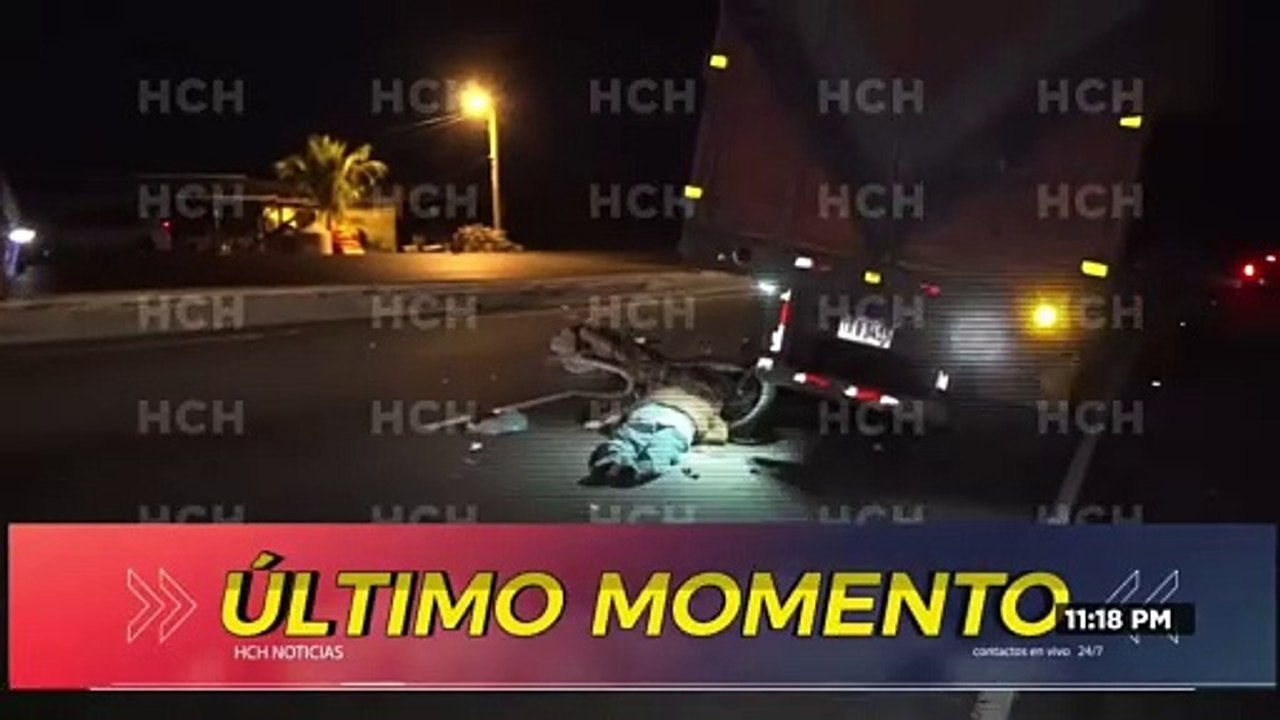 ¡Terrible! Un motociclista fallece al impactar contra una rastra estacionada en la CA-5