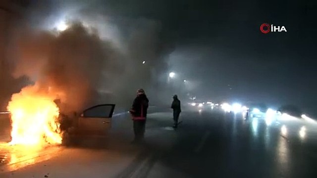 İstanbul trafiğinde korku dolu anlar: Bir anda alev topuna döndü