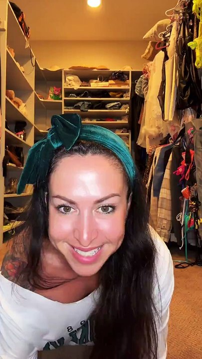 Anitafitmom (@anitafitmom_) في LIVE-00.12.00.000-00.14.00.000 - فيديو