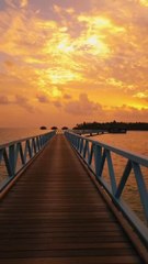Sunset sur les pontons des Maldives