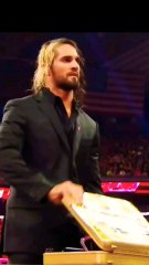 Seth Rollins ne voit pas les choses comme Brock Lesnar et Triple H en termes de nutrition