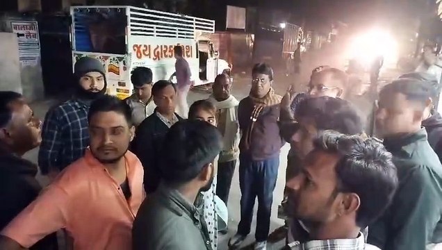 फार्मा व्यवसायी से चार लाख की लूट, बाइक पर आए दो नकाबपोश लुटेरे