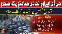 Shahre Faisal par shadeed traffic jam |   
