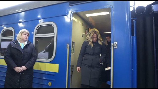 Meloni a Kiev, presiede il G7 nel secondo anniversario della guerra