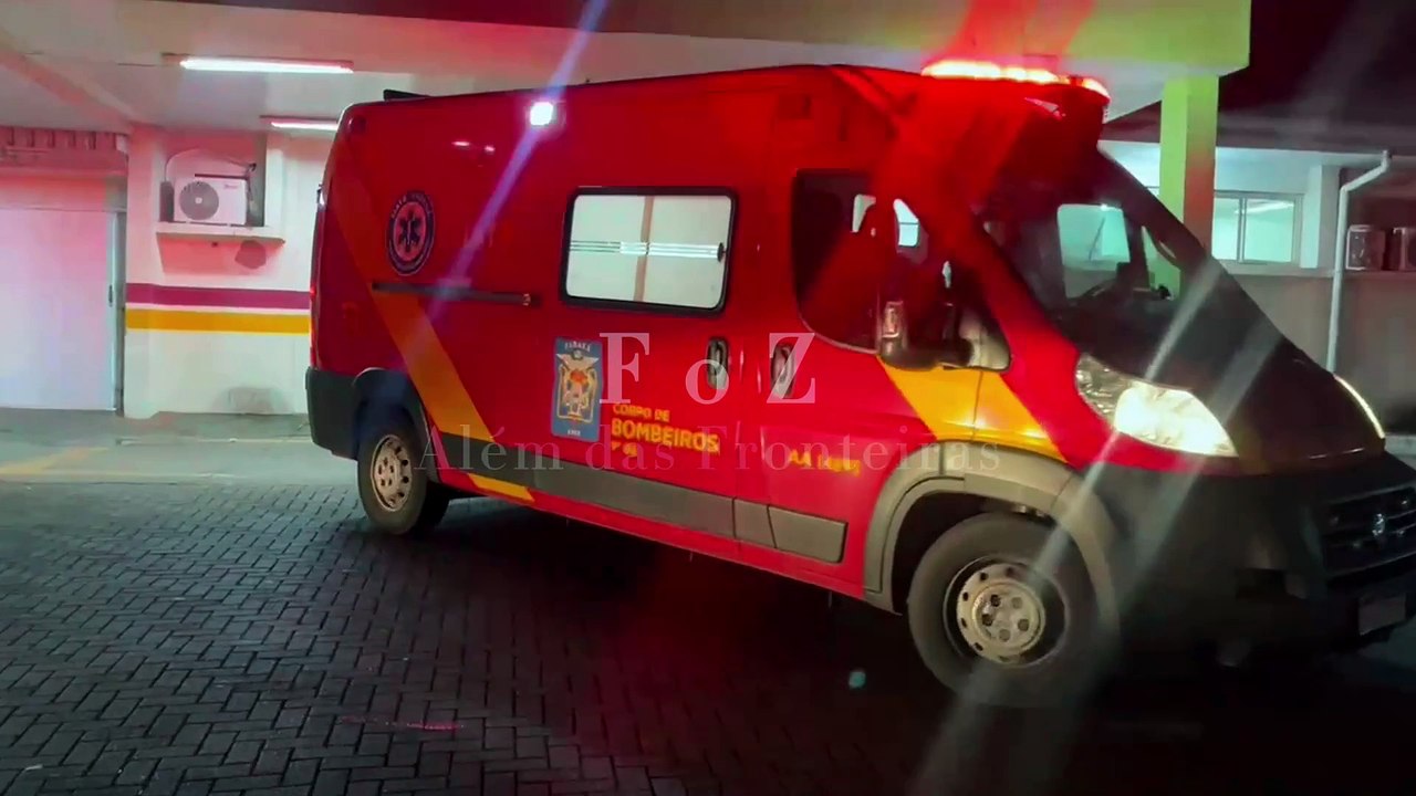 Motociclista sofre diversas fraturas após bater em uma árvore na Av JK