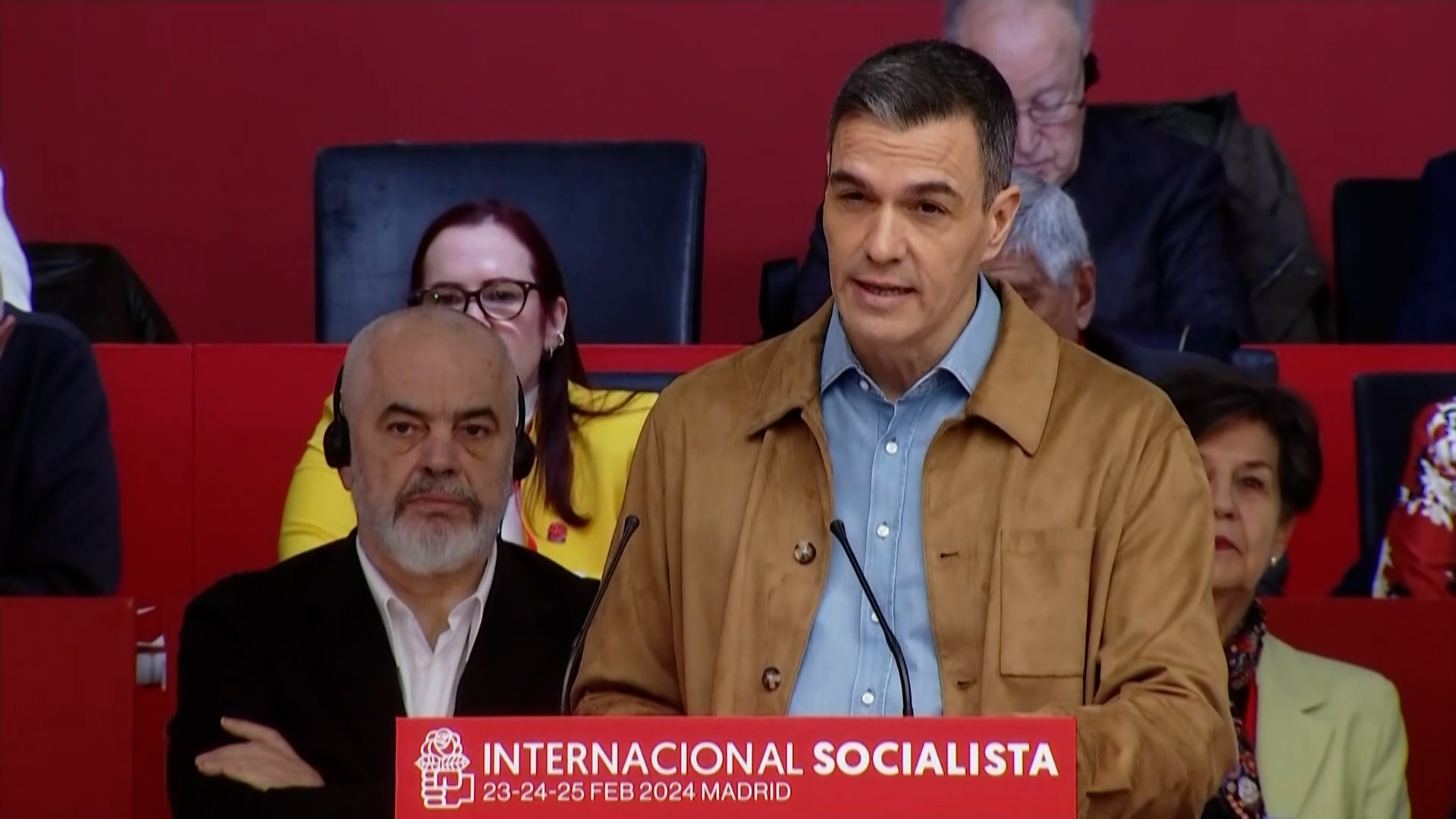 Pedro Sánchez: "La lucha contra la corrupción ha de ser implacable, venga de donde venga y caiga quien caiga"