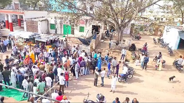 गढ़ गांव में ग्रामीणों ने डेढ़ घंटे लगाया जाम