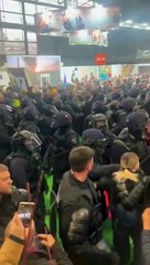 Macron and Farmers: A Growing Relationship 🚜