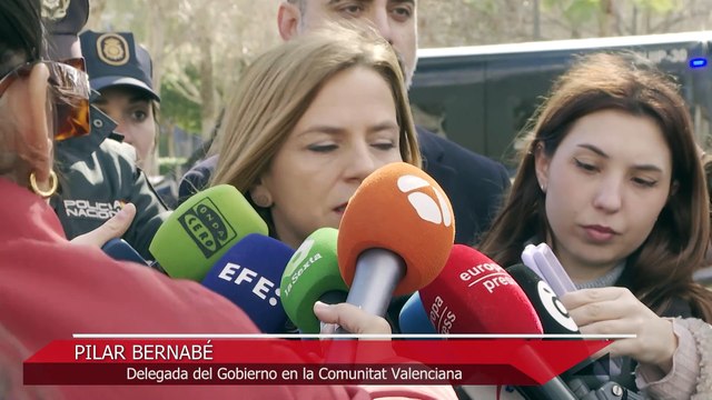 Valencia celebra un minuto de silencio en honor a las víctimas del incendio
