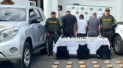 Interceptan camioneta de la UNP con 74 kg de cocaína en Valle del Cauca