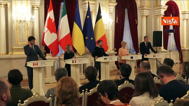 Guerra Ucraina, Zelensky: Stop ad accordi dietro le quinte con Putin