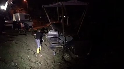 Sinop'ta virajı alamayan otomobil takla attı bir yaralı