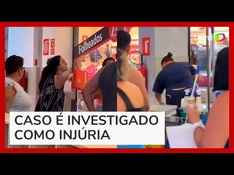'Coloque-se no seu lugar, palhaça': auxiliar de limpeza é ofendida por cliente em shopping de MG