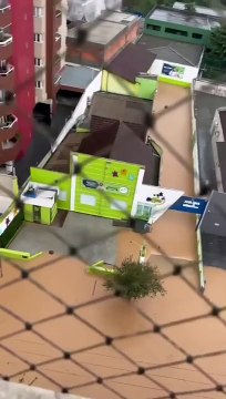 Veículos e moradores ficam ilhados no bairro América após chuva em Joinville