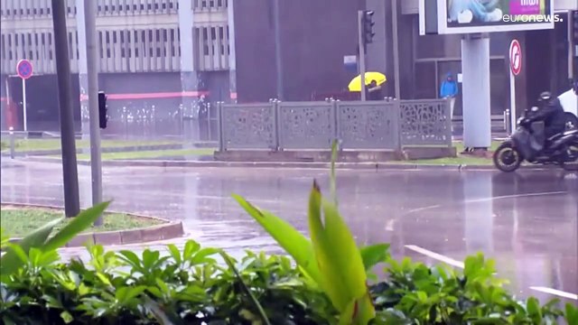 شاهد: هطول أمطار غزيرة في طنجة والقنيطرة في المغرب