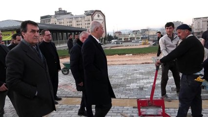 Efkan Ala’dan Osmangazi Meydanı’na tam not