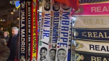 Ya se venden las bufandas de Kylian Mbappé en el Bernabéu