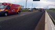 Batida entre Monza, Meriva e caminhão deixa dois feridos e interrompe trânsito na PRc-467
