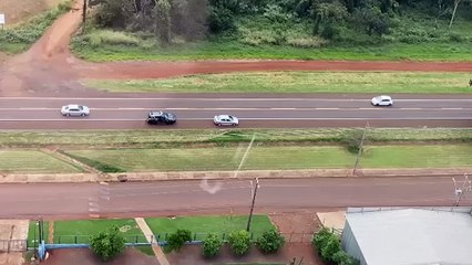 Imagens aéreas mostram perseguição de veículo Astra com contrabando
