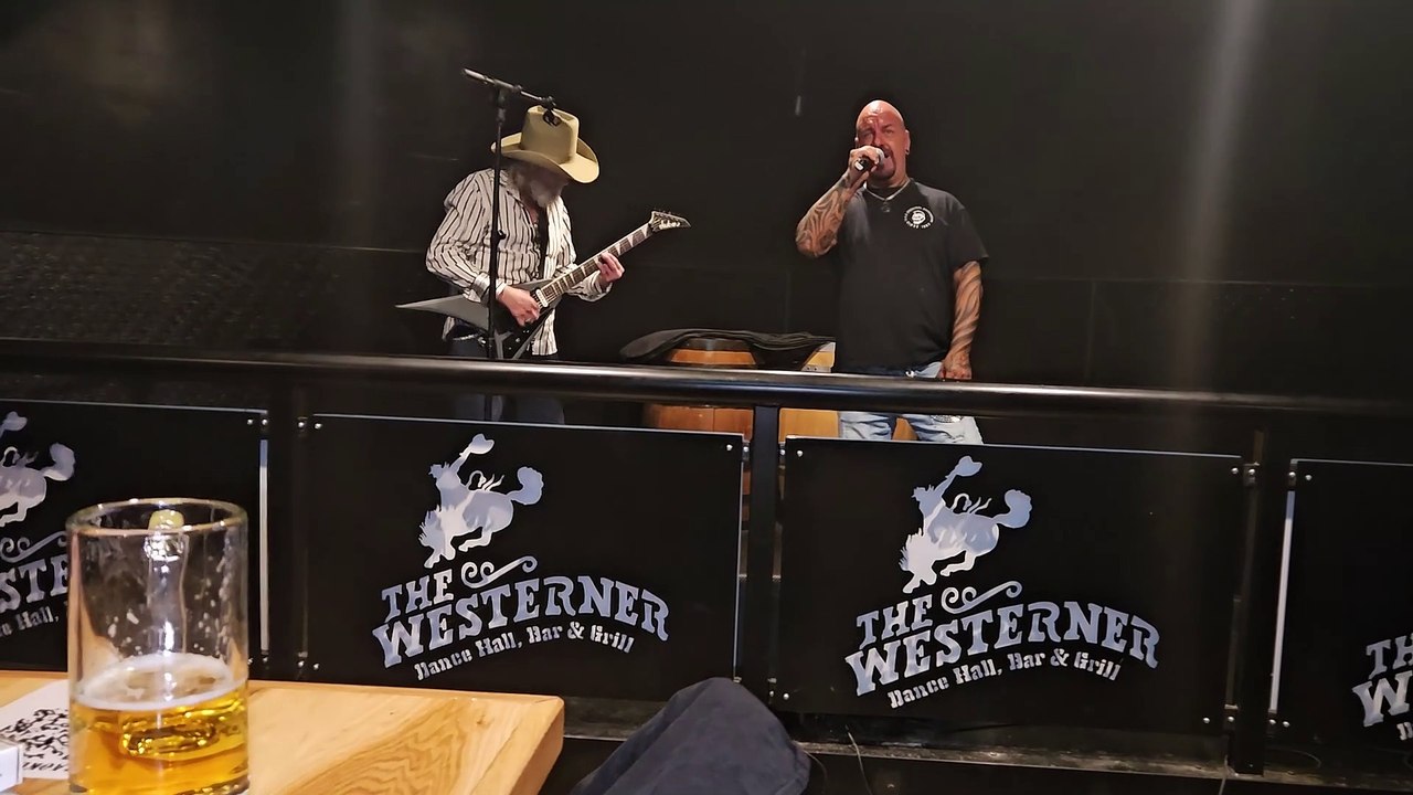 SLAYER - SOUTH OF HEAVEN (PERFORMED AT THE WESTERNER)