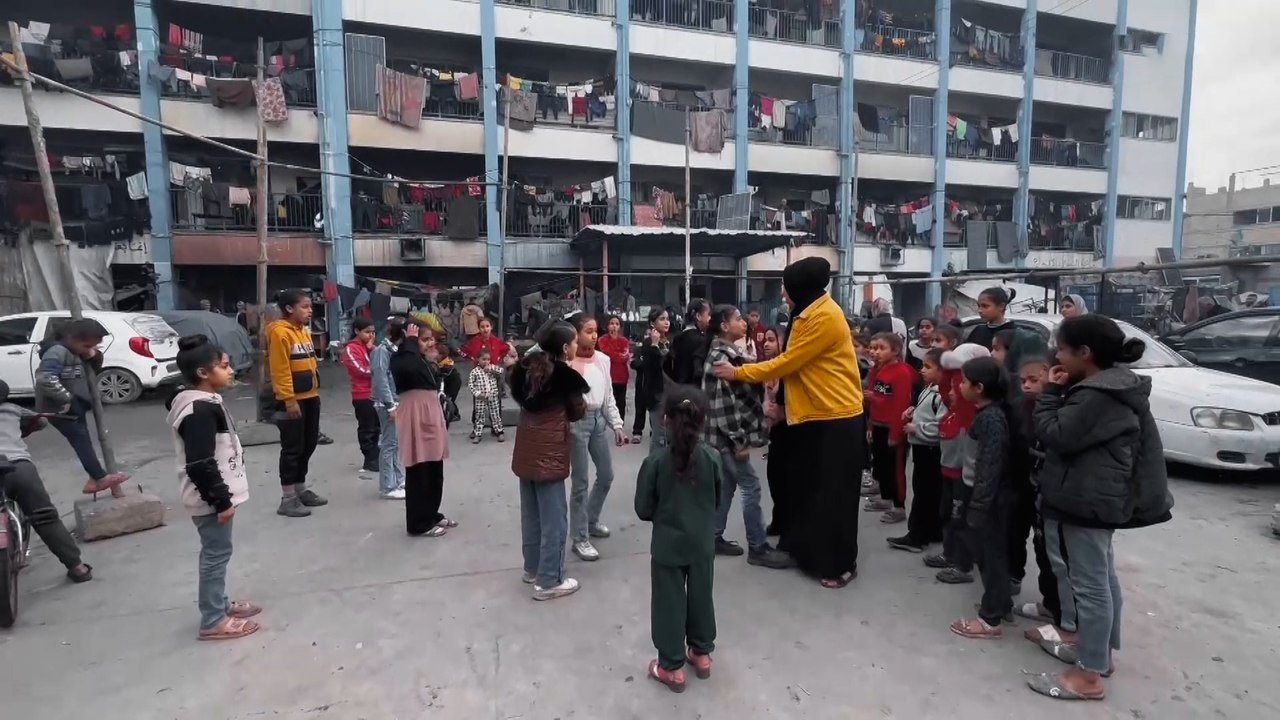 أصوات من غزة.. الرسم والغناء أدوات لتجاوز واقع الحرب للأطفال